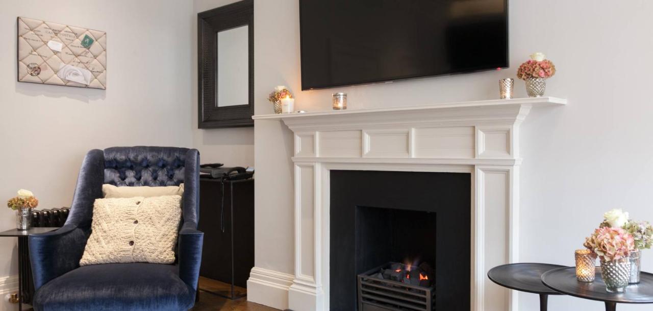 The Chesterfield Apartment *